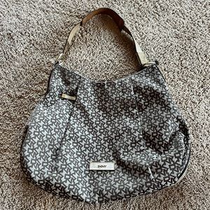 DKNY signature shoulder tote bag